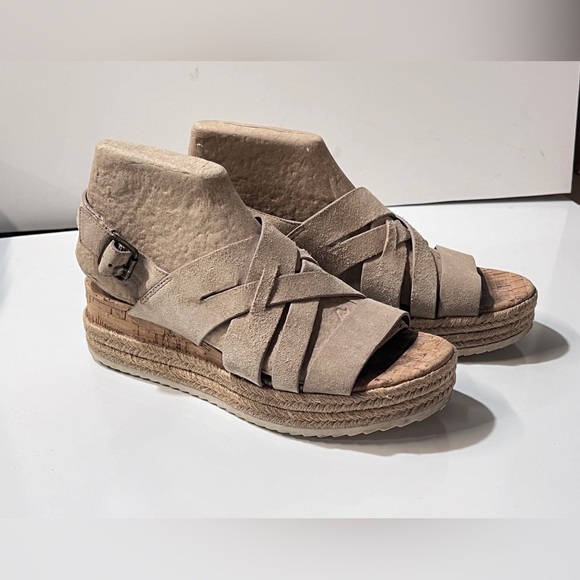 TRASK Taupe suede woven platform sandal‎ size 8. - Picture 4 of 10